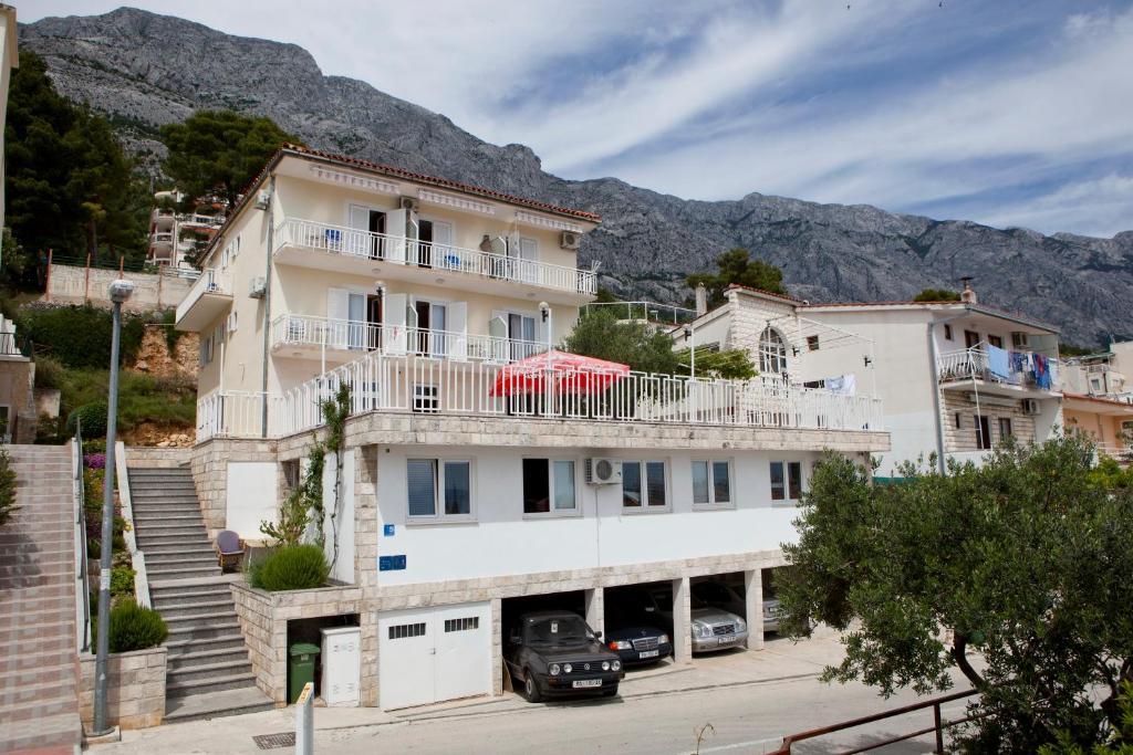 Apartments Irma Baska Voda Exterior photo